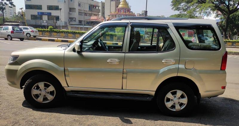 Tata Safari Storme 2.2 EX 4X2 2012