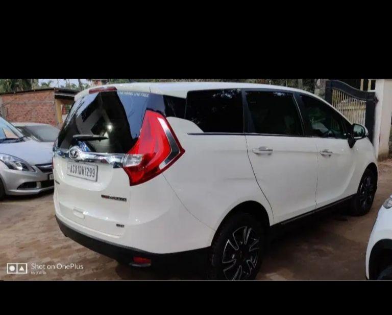 Mahindra Marazzo M8 7 STR 2018