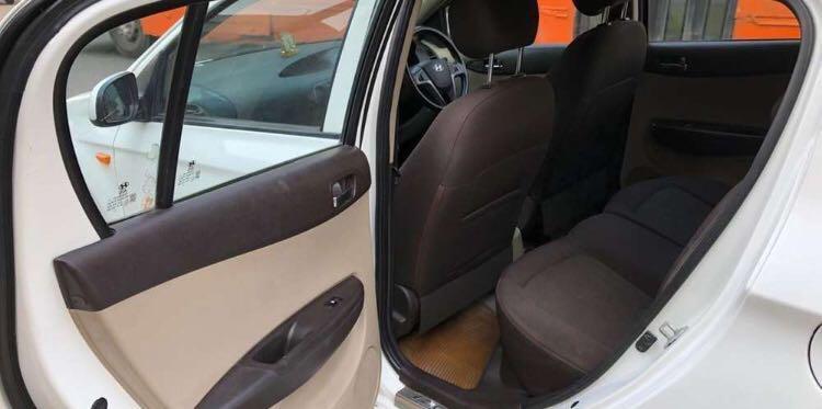 Hyundai i20 Sportz 1.2 2010