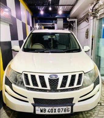 Mahindra XUV500 W8 2012