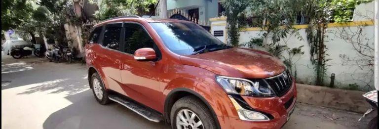 Mahindra XUV500 W10 2015
