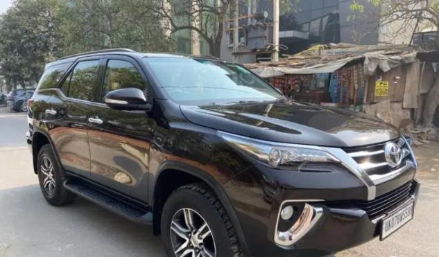 Toyota Fortuner 2.8 4x2 MT 2017
