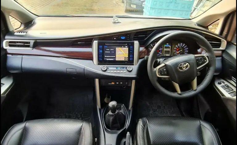 Toyota Innova Crysta 2.4 G Plus 7 STR 2019