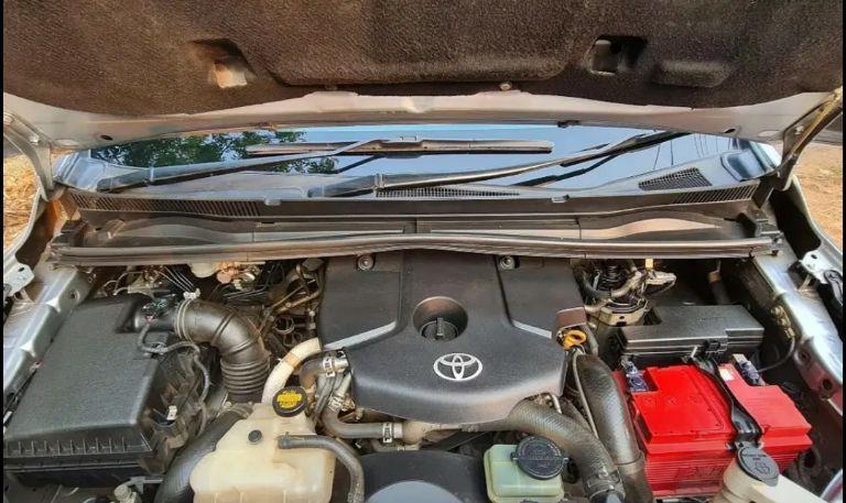 Toyota Innova Crysta 2.4 G Plus 7 STR 2019