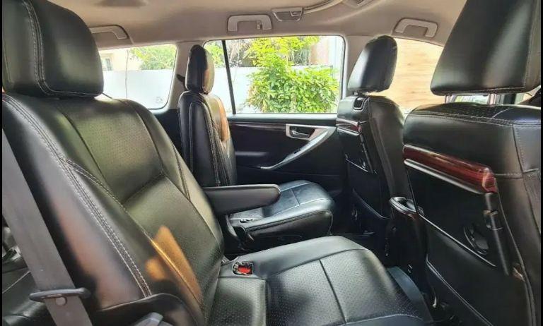 Toyota Innova Crysta 2.4 G Plus 7 STR 2019