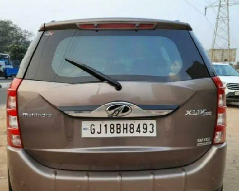 Mahindra XUV500 W10 AT 2018