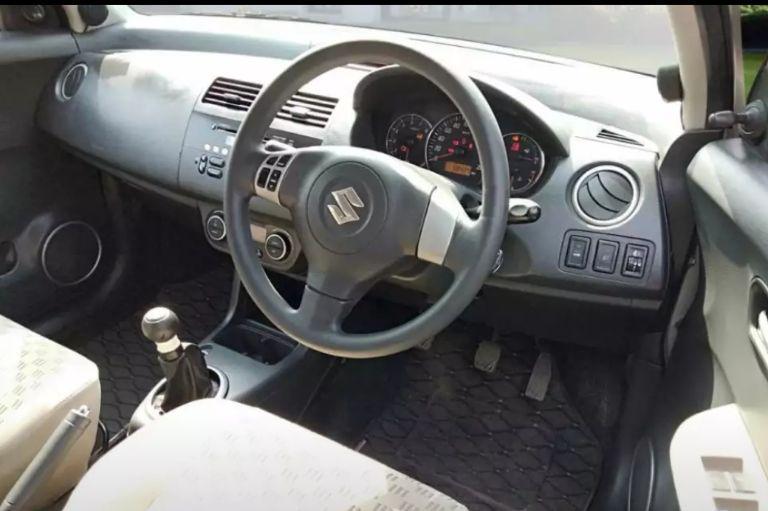 Maruti Suzuki Swift DZire ZXi 2010