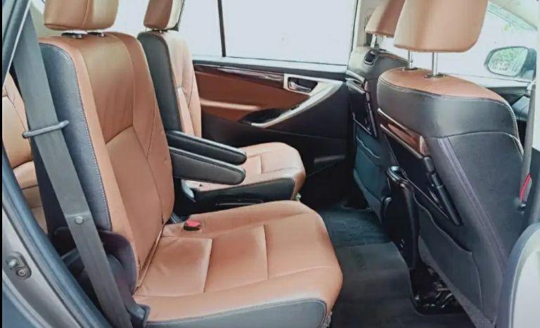 Toyota Innova Crysta 2.8 GX AT 7 STR 2016