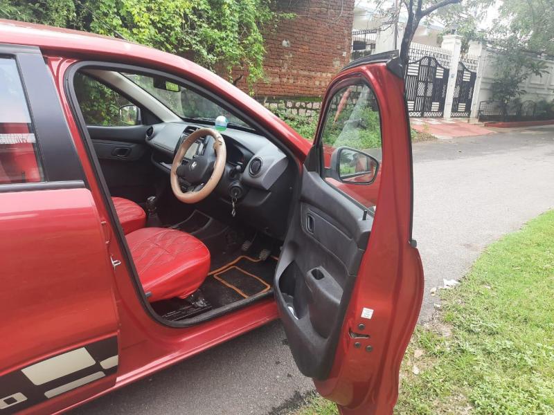 Renault KWID 1.0 RXT 2017