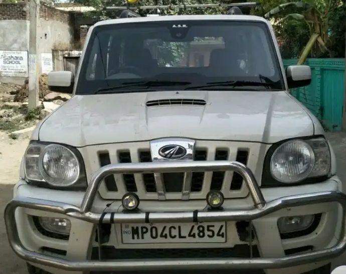 Mahindra Scorpio VLX 2WD 2013