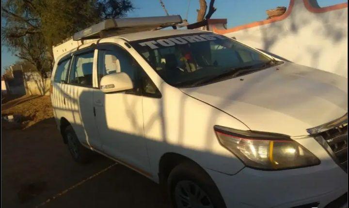 Toyota Innova 2.5 G 8 STR BS IV 2010