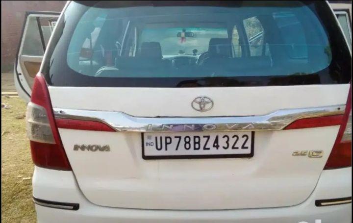 Toyota Innova 2.5 EV MS 8 STR 2010