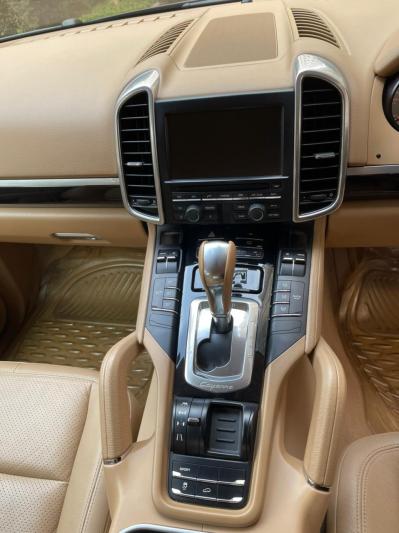 Porsche Cayenne Diesel 2011