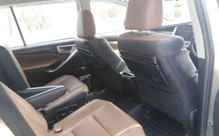 Toyota Innova Crysta 2.4 G Plus 7 STR 2019