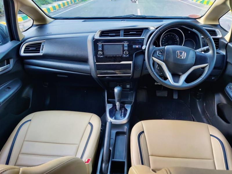 Honda Jazz VX CVT i-VTEC 2020