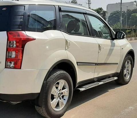 Mahindra XUV500 W8 4WD 2012