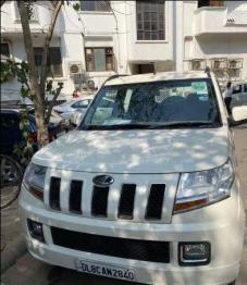 Mahindra TUV300 T8 2016