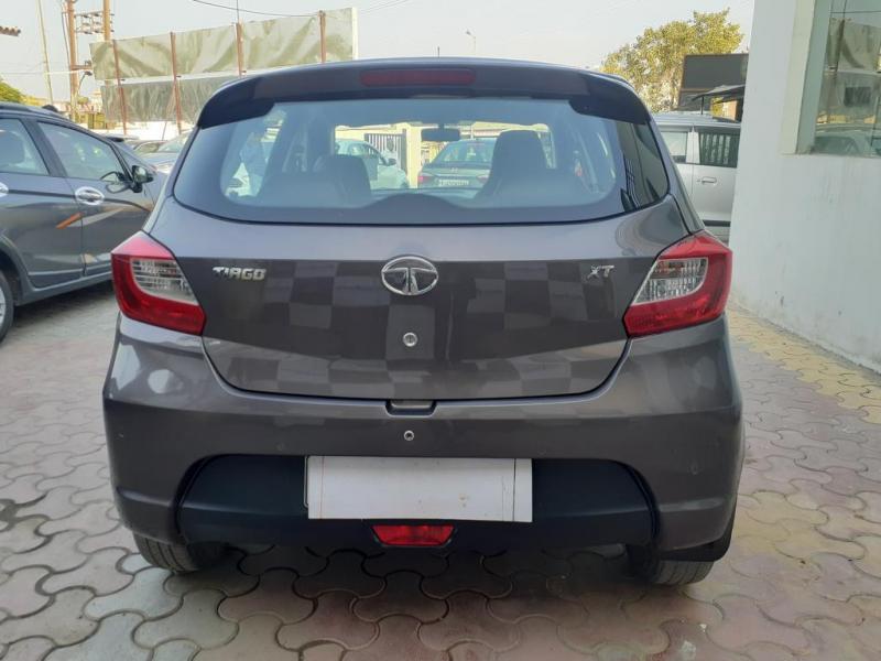 Tata Tiago Revotron XT 2018