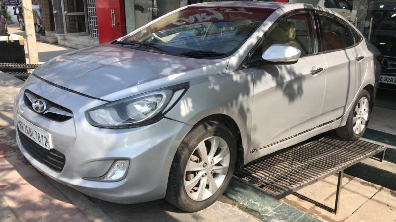 Hyundai Verna 1.4 CRDi 2011