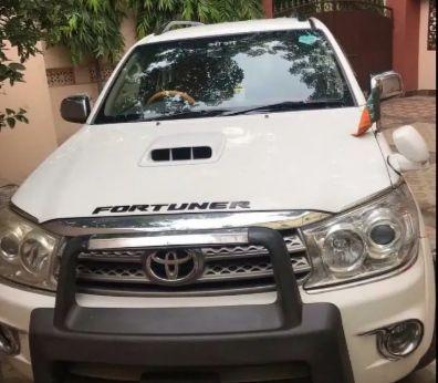 Toyota Fortuner 3.0 MT 4X4 2011