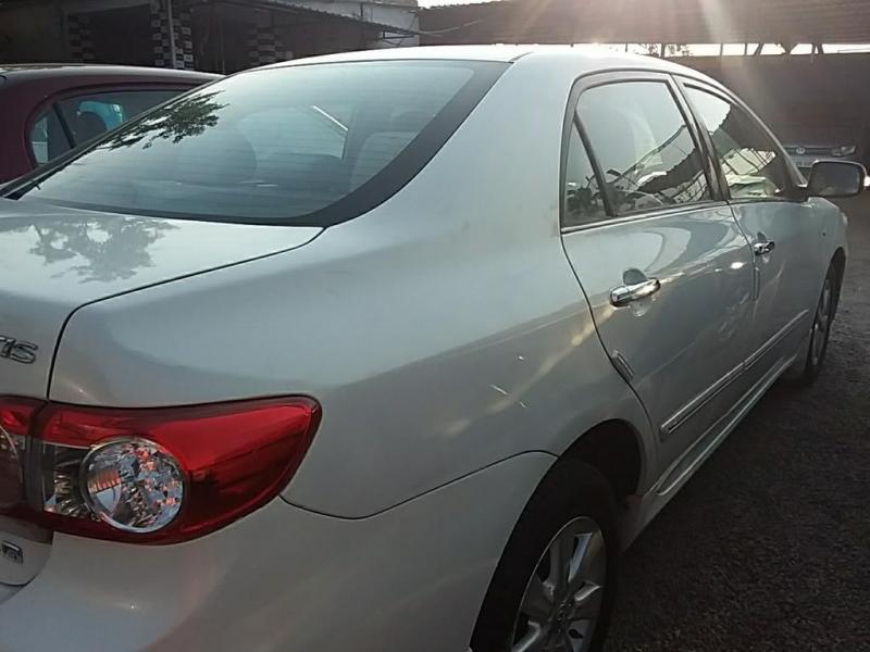 Toyota Corolla Altis 1.8 G 2011