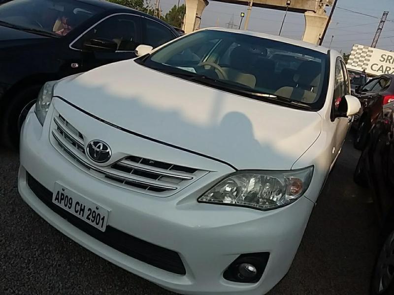 Toyota Corolla Altis 1.8 G 2011