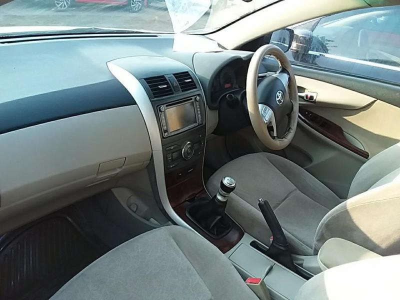Toyota Corolla Altis 1.8 G 2011