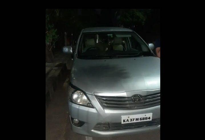 Toyota Innova 2.5 G 2013