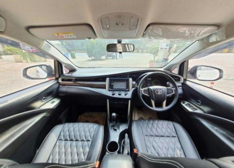 Toyota Innova Crysta 2.4 ZX 7 STR 2018