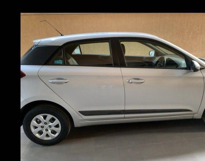 Hyundai i20 Sportz 1.4 (O) 2015