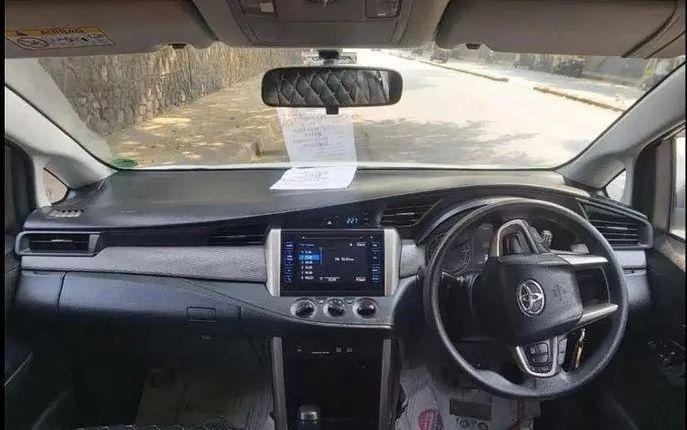 Toyota Innova Crysta 2.4 VX 8 STR 2020