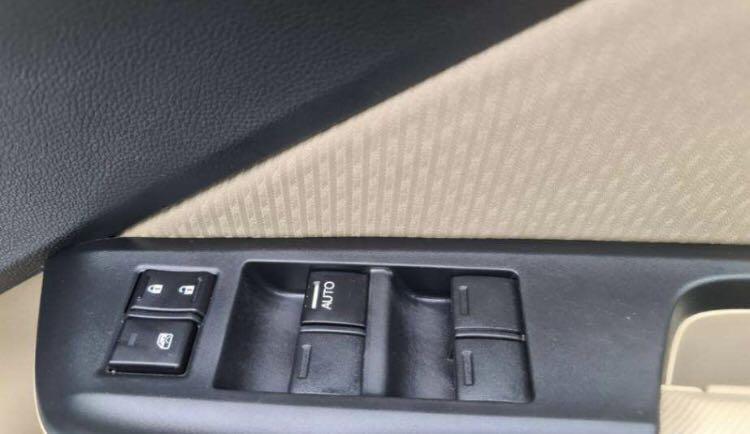 Honda City V CVT i-VTEC 2018