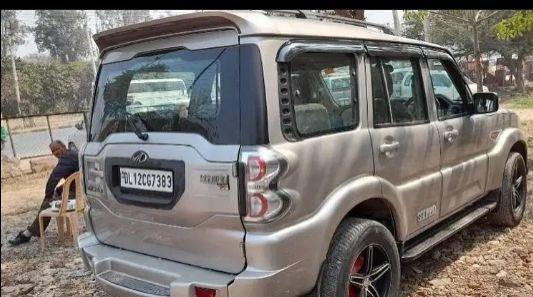 Mahindra Scorpio S6 Plus 2015