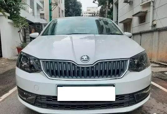 Skoda Rapid 1.6 MPI STYLE AT 2020