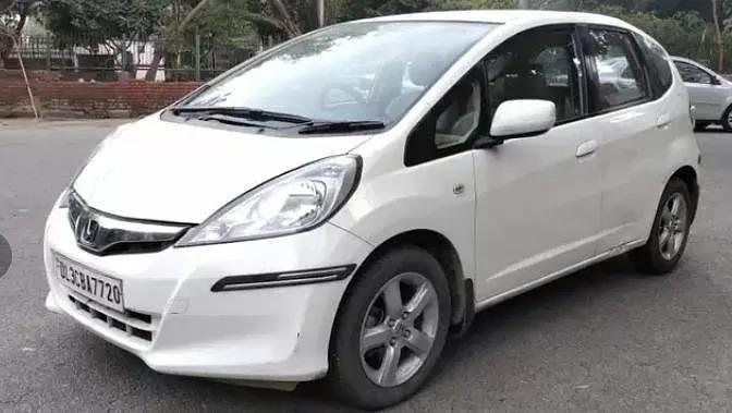 Honda Jazz SV i-VTEC 2013