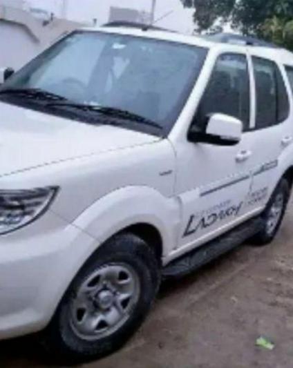 Tata Safari Storme 2.2 EX 4X2 2019