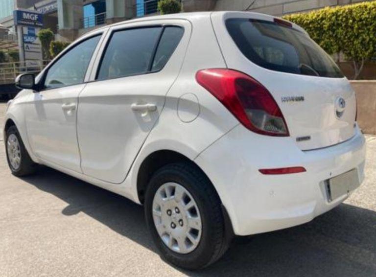 Hyundai i20 sportz ABS crdi 2012