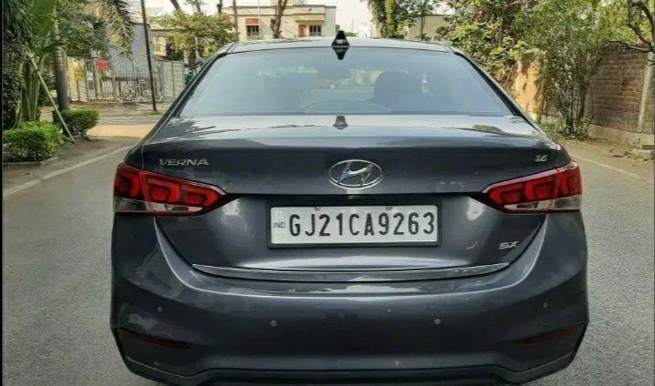 Hyundai Verna 1.6 VTVT SX 2019