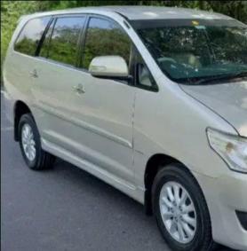Toyota Innova 2.5 G 2012