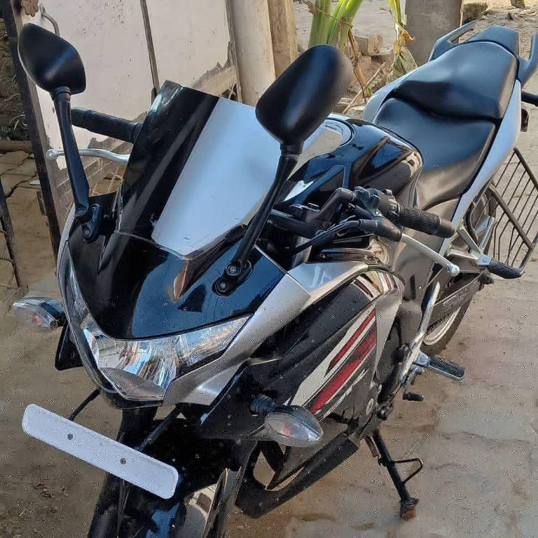 Honda CBR 250R 2011