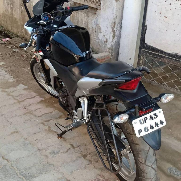 Honda CBR 250R 2011