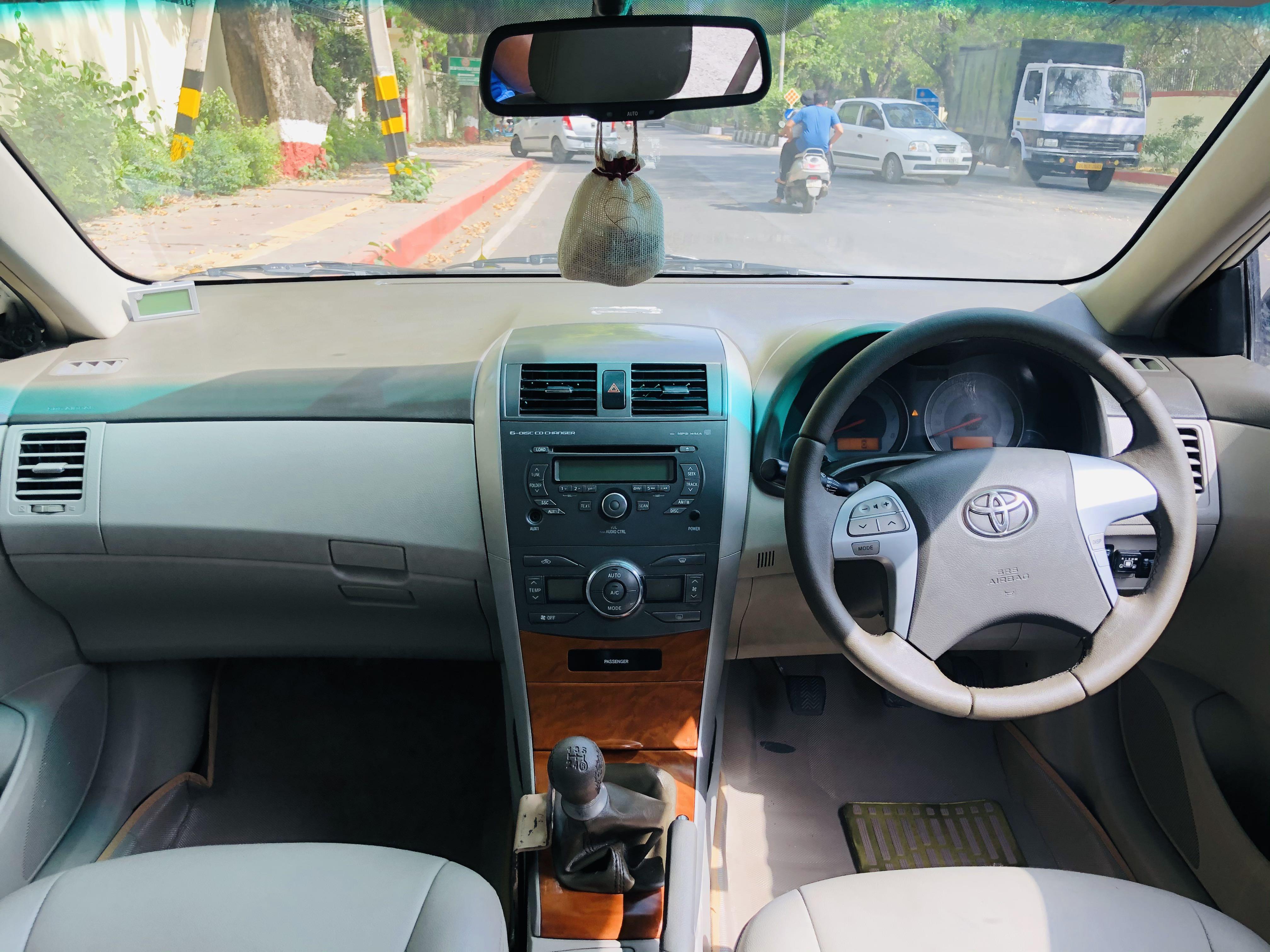 Toyota Corolla Altis 1.8 G 2010