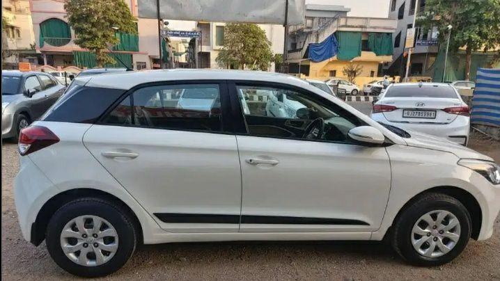 Hyundai Elite i20 SPORTZ Opt 1.4 2016