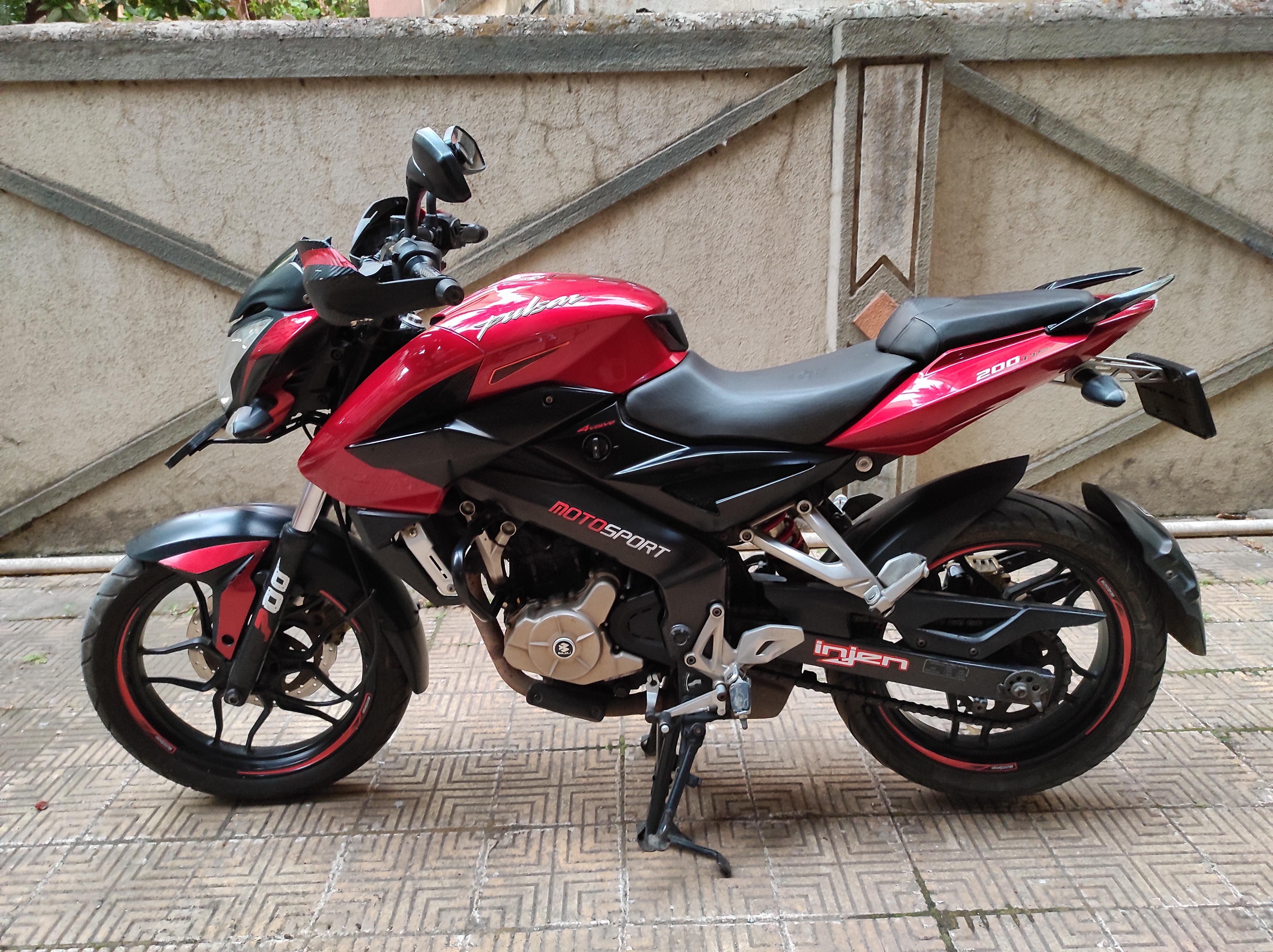 Used Bajaj Pulsar NS200 2012 Model (PID-1419916714) Bike for Sale in Mumbai