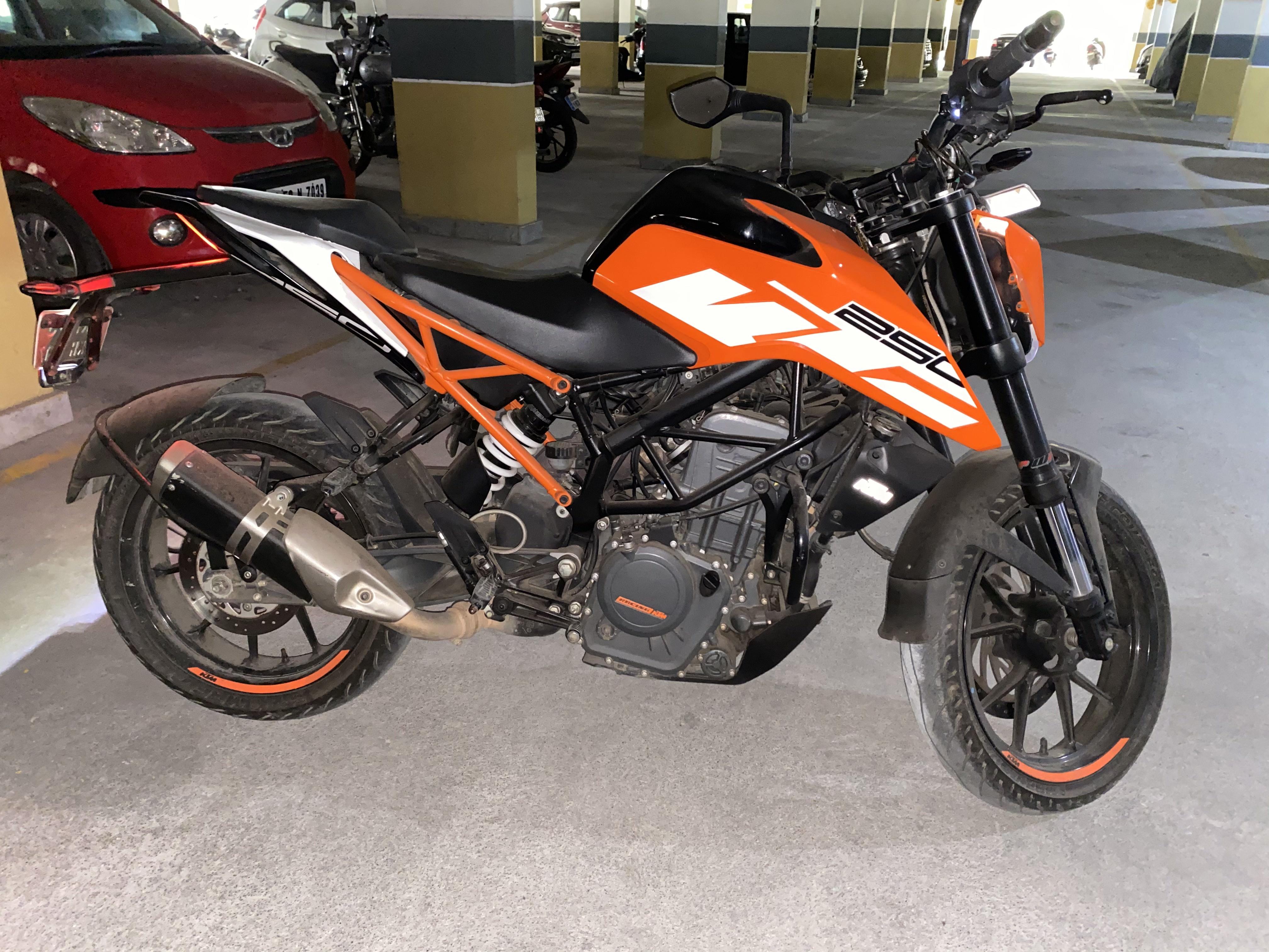 duke 250cc price