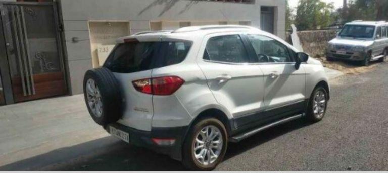 Ford Ecosport 1.5 DV5 MT Titanium Optional  2017