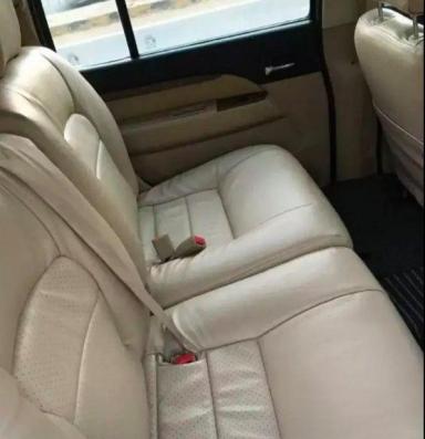 Ford Endeavour 2.5L 4x4 MT 2013