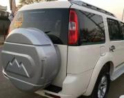 Ford Endeavour 2.5L 4x4 MT 2013