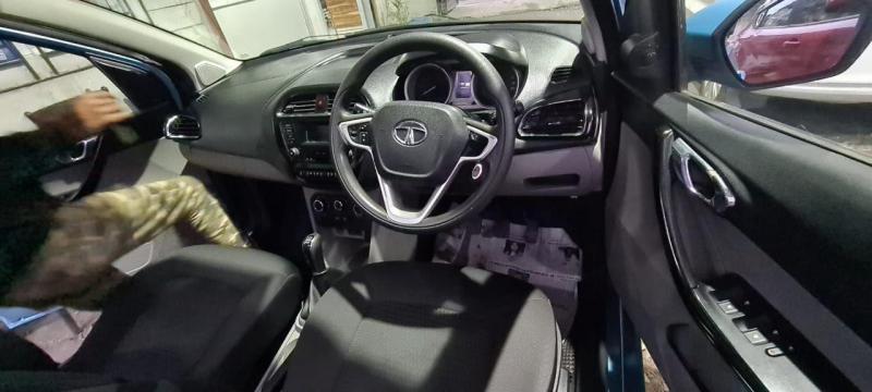 Tata Tiago Revotron XT 2016