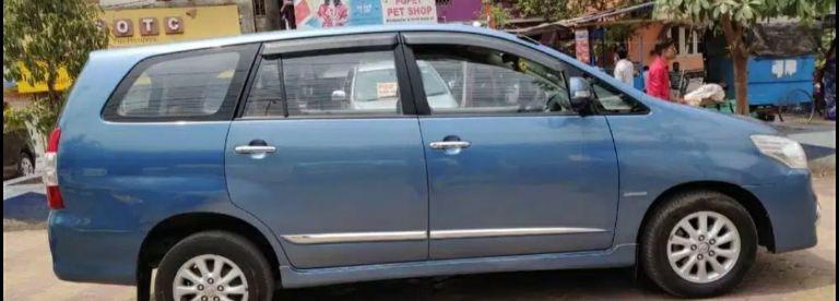 Toyota Innova 2.5 V 8 STR 2014